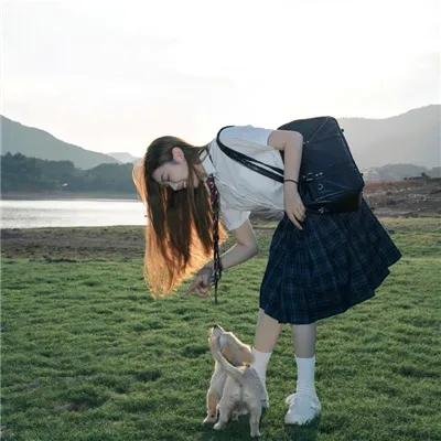 遇刺为生的女人